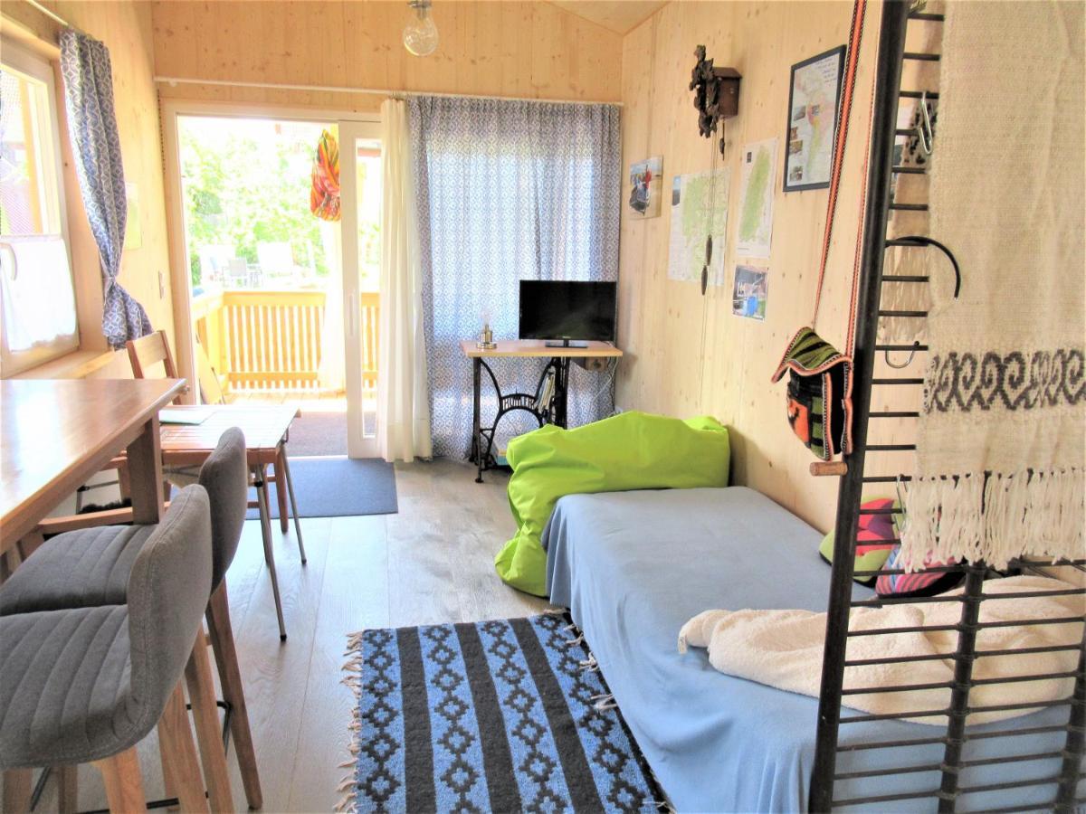 Loßburg Tiny-Ferienhaeusle Casa Wendyヴィラ エクステリア 写真
