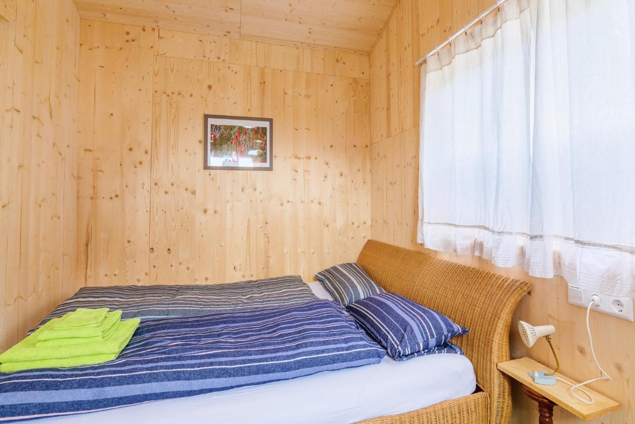 Loßburg Tiny-Ferienhaeusle Casa Wendyヴィラ エクステリア 写真